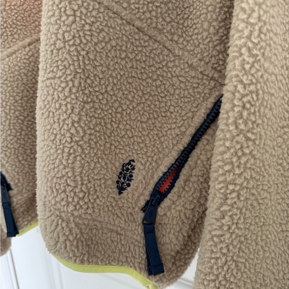 Free People Tan Fleece Hit the Slopes Pullover Jacket - Picture 6 of 7
